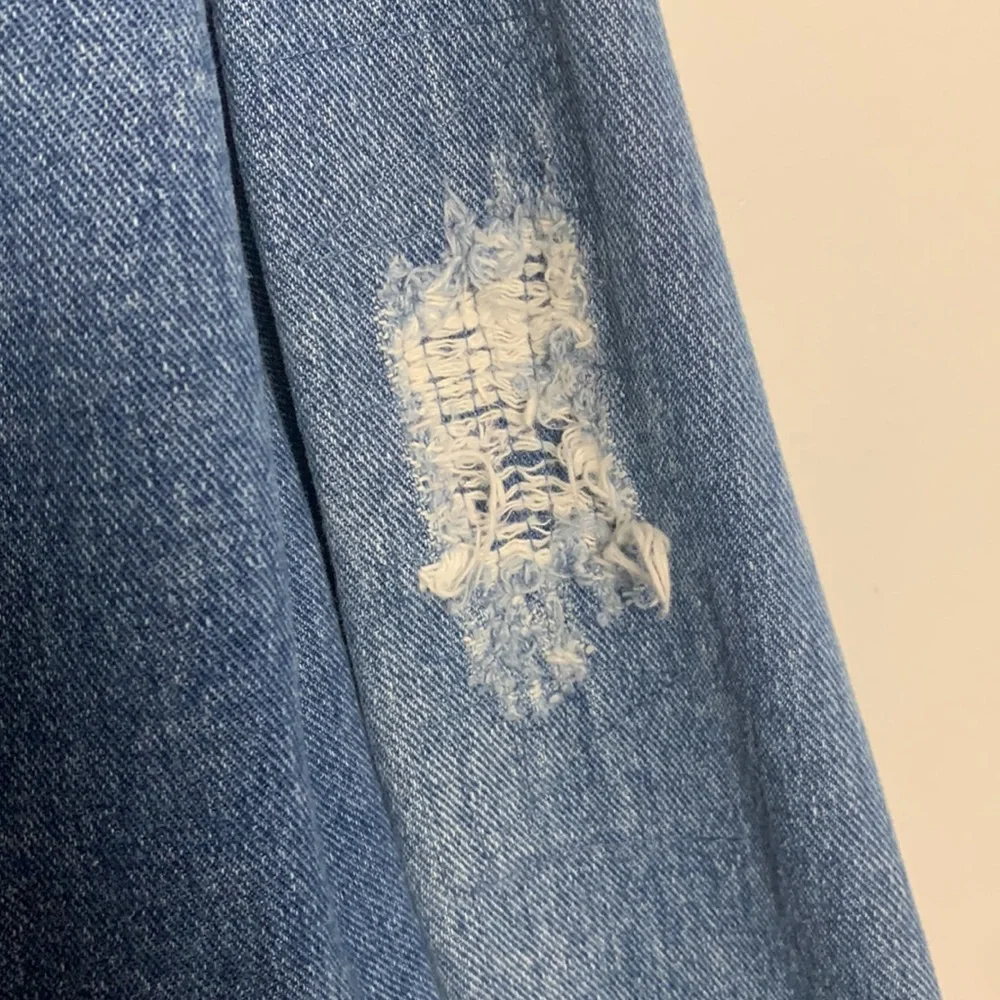 Forever 21 Men Blue Denim Distressed Jacket - Medium - Picture 5 of 11